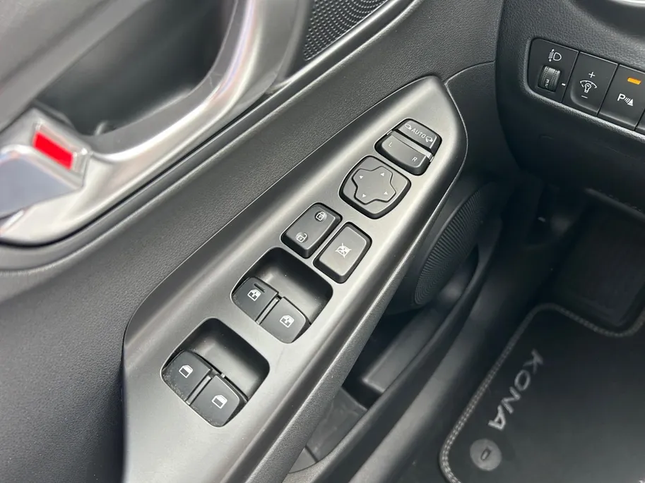 Hyundai Kona EV Comfort Smart 64 kWh | Apple Carplay/Android Auto | cruise control adaptief met Stop&Go | navigatiesysteem full map | Stoelverwarming | warmtepomp |