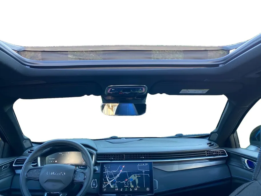 Lynk & Co 01 1.5 | Climate control | Navigatie | Schuif/kanteldak | Elek. stoelen | LM-velgen | Dodehoek | 360 camera |