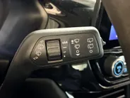 Ford Fiesta 85PK Trend | 1e eigenaar | Navi | Cruise Control | Airco | DAB | Apple CarPlay/Android Auto | Parkeersensoren | Elektrische Ramen & Spiegels | Licht Sensor |