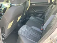 Volkswagen Polo 1.0TSI/95PK R-Line DSG · Navigatie · Apple/Android Car Play · Camera + Parkeersensoren · Clima · Stoelverwarming · Garantie t/m 18-01-2027 of 80000km.