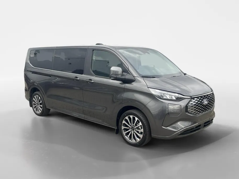 Ford Tourneo Custom E-Tourneo 340 L2H1 Titanium X 8 persoons | TE BESTELLEN AUTO | Lederen interieur | Navigatie | Parkeersensoren voor en achter | 19' LM velgen| Automatische airco 3-zones