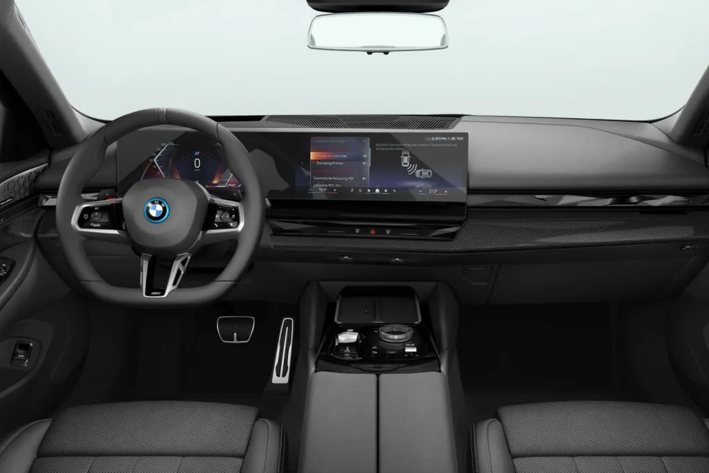 BMW 5 Serie Sedan 550e xDrive