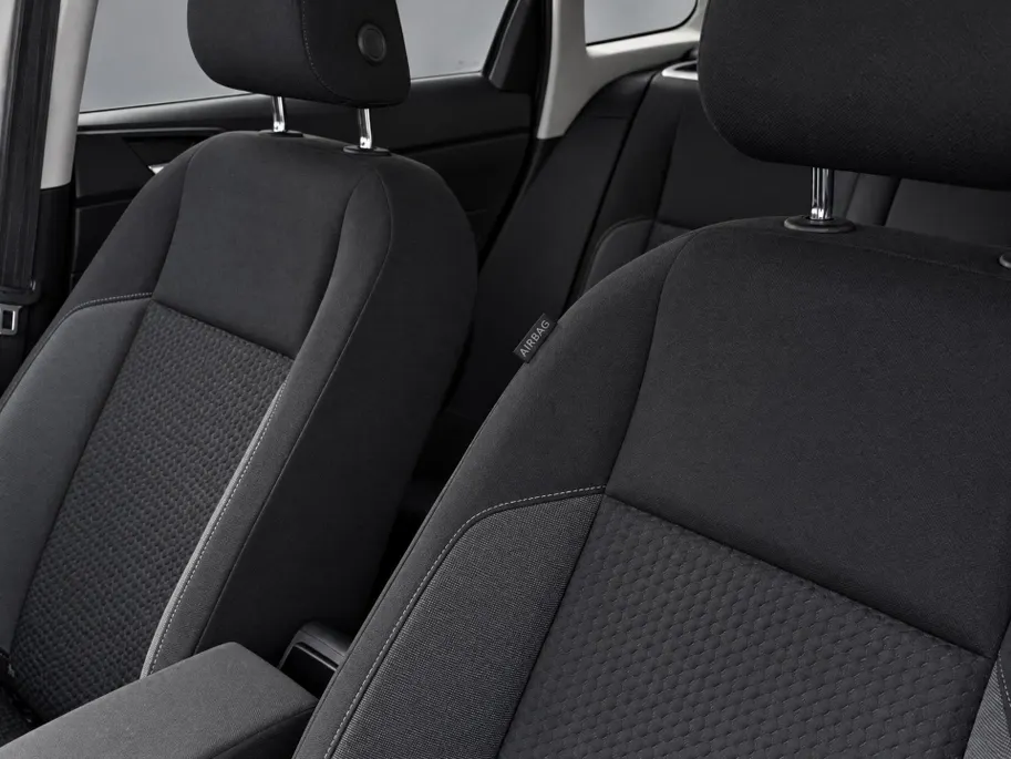 Volkswagen Taigo Life Edition 1.0 TSI 95 pk · Camera · Apple/Android Car Play · P-Sensoren · Airco · 17'' Inch · Garantie t/m 23-10-2029 of 100.000km