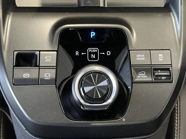 Subaru Solterra 4E-xperience 73.1 kWh | NIEUW MODEL!!! | 100% Elektrisch | Uit Voorraad Leverbaar | Panoramisch Dak | Dubbelen Draadloze Telefoonoplader | Nieuw Multimedia Systeem