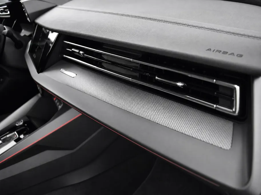 Audi A3 Allstreet Advanced edition 40 TFSI e 204 PK · Lederen bekleding · Comfortsleutel · 18' LM Velgen · Assist. Driving + Parking plus