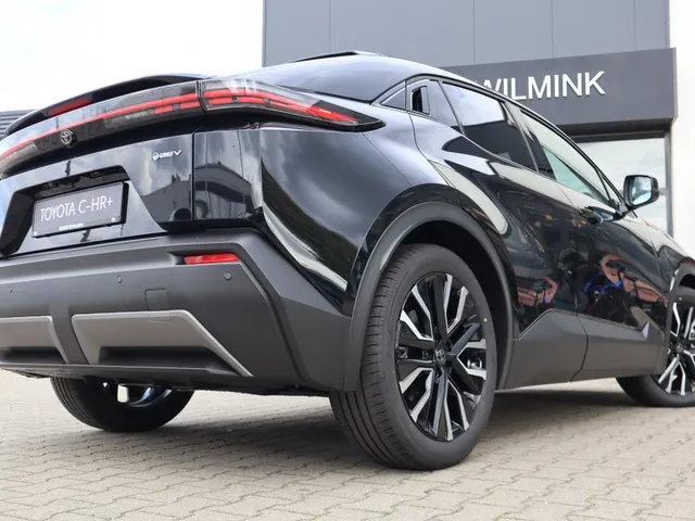 Toyota C-HR+ First Edition 77 kWh | Stuur/Stoel Verwarming | 20 Inch