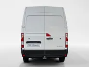 Renault Master T33 2.3 - 135PK dCi L2H2 Work Edition | BPM VRIJ | Trekhaak | Parkeersensoren | Camera | Navi | Apple CarPlay/Android Auto | Volledig betimmerd | Airco | Cruise Control |