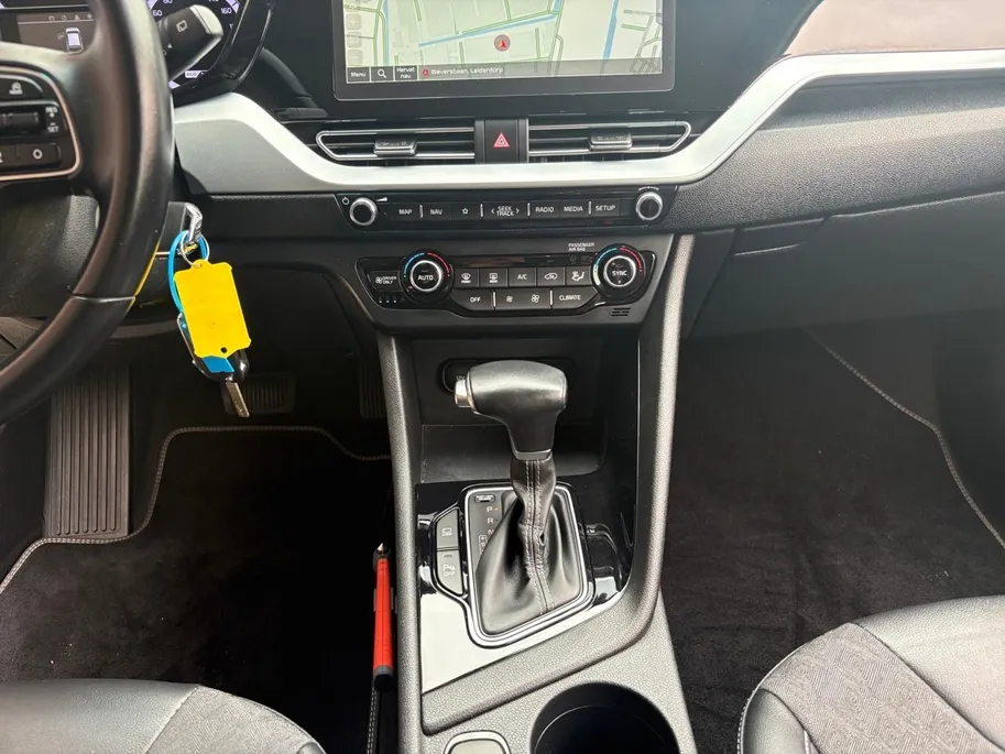 Kia Niro 1.6 GDi Hybrid DynamicLine | Navigatie | Apple Carplay / Android Auto | Climate Control | Achterruitrij Camera | Lichtmetalen Velgen |