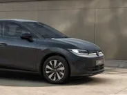 Volkswagen ID. Polo Life 52 kWh accu, 211 PK · Trekhaak afneembaar · Zijruiten achter en achterruit getint ·