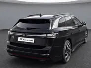 Volkswagen ID.7 Tourer Pro Business 77 kWh / 286pk Stuur- & Stoelverwarming · 360 Camera · Trekhaak · IQ.LIGHT ·  Head-Up Display