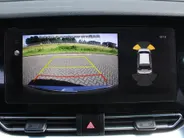 Kia e-Niro DynamicPlusLine 64 kWh | Schuif-/kantel dak | Cruise adapt.| Navi | 17' LM | Stuur-/stoelverwarming | Camera | Clima |