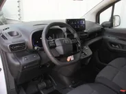 Toyota ProAce CITY 1.5 D-4D L1 Professional | Automaat | 3-zits | Clima | Navi | Camera | Cruise | Dodehoek detectie | Stoel- en stuurverwarming | Digitale binnenspiegel |