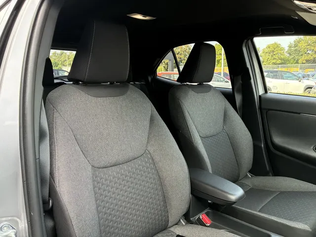 Toyota Yaris Cross 1.5 Hybr 130 Dynamic Comfort Pack | Stoelverw. | PDC V+A | Adapt. Cruise