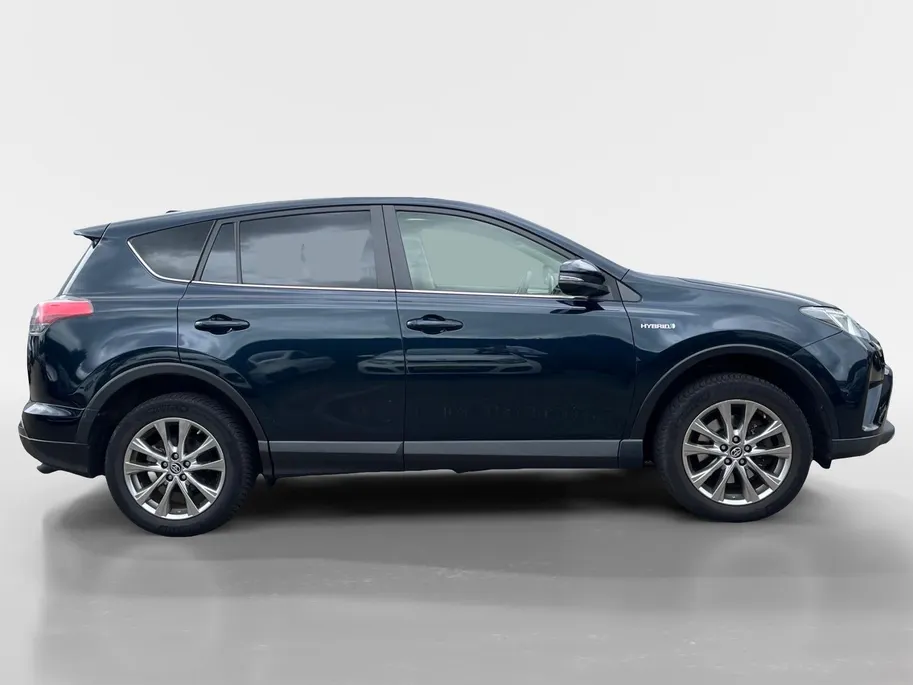 Toyota RAV4 2.5 Hybrid AWD Executive Business | Elektrische achterklep | Schuifdak | Lederen interieur | Trekhaak | 1.650 kg trekgewicht |