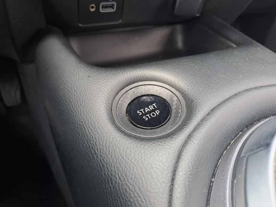 Nissan Juke 1.6 Hybrid N-Connecta |  Apple Carplay/Android Auto | Automaat | Cruise | Camera | Voorstoelen verwarmd | Stuur Verwarmd | Voorruit Verwarmd | ECC
