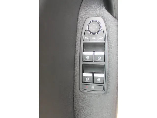 Renault Captur 1.3 TCe 140 AUTOMAAT Intens | Navigatie | Camera | Cruise | Climate Control