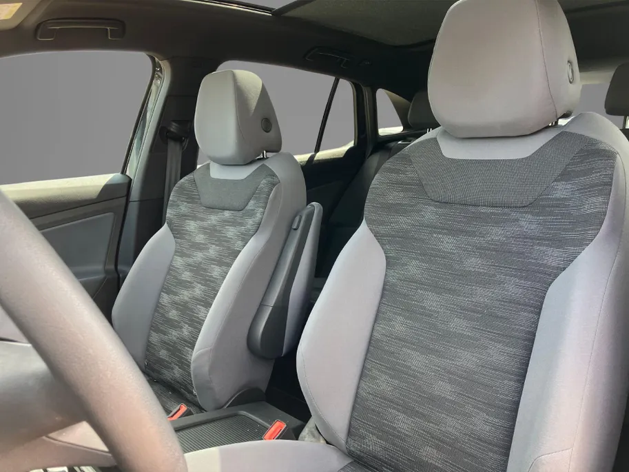 Volkswagen ID.4 Pro 77 kWh 204PK · Panoramadak · Navigatie · Apple Carplay · SOH 94,9%  ·