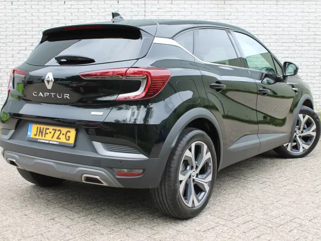 Renault Captur 1.3 TCe 140 EDC ( automaat ) R.S. Line | automaat | navigatie | grootscherm