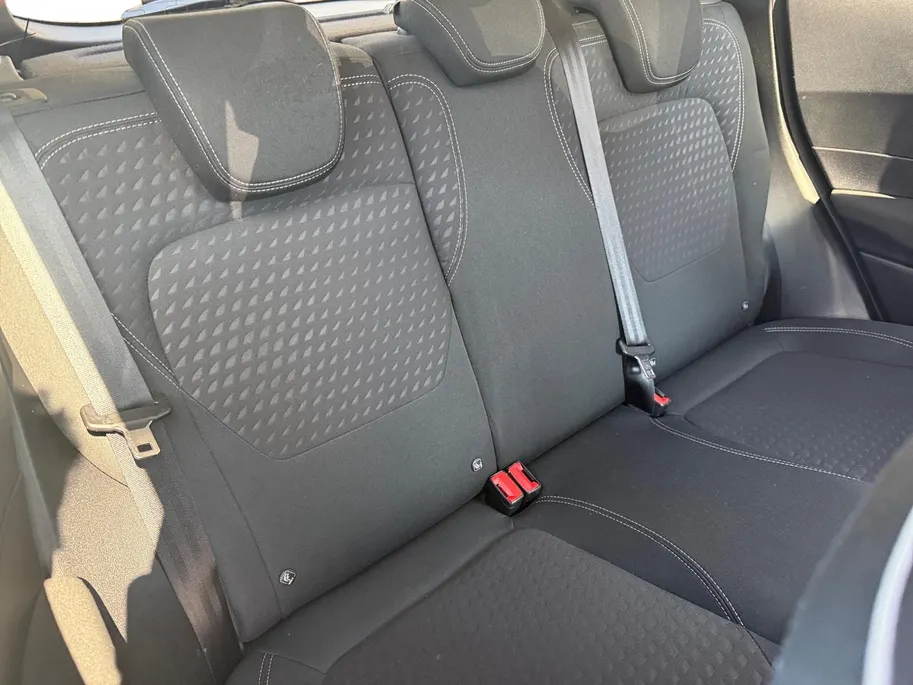 Ford Fiesta 1.5 TDCi Titanium Lease Edition | 1ste eigenaar | Volledig Zeeuw & Zeeuw Onderhouden | Winter Pack | Achteruitrijcamera | Apple Carplay & Android Auto |