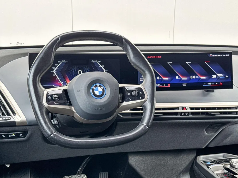 BMW iX xDrive40