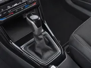 Volkswagen T-Cross 1.0 TSI 110pk DSG Life · Camera · Apple/Android Car Play · Afneembare Trekhaak · Virtual Cokcpit · Stoelverwarming ·