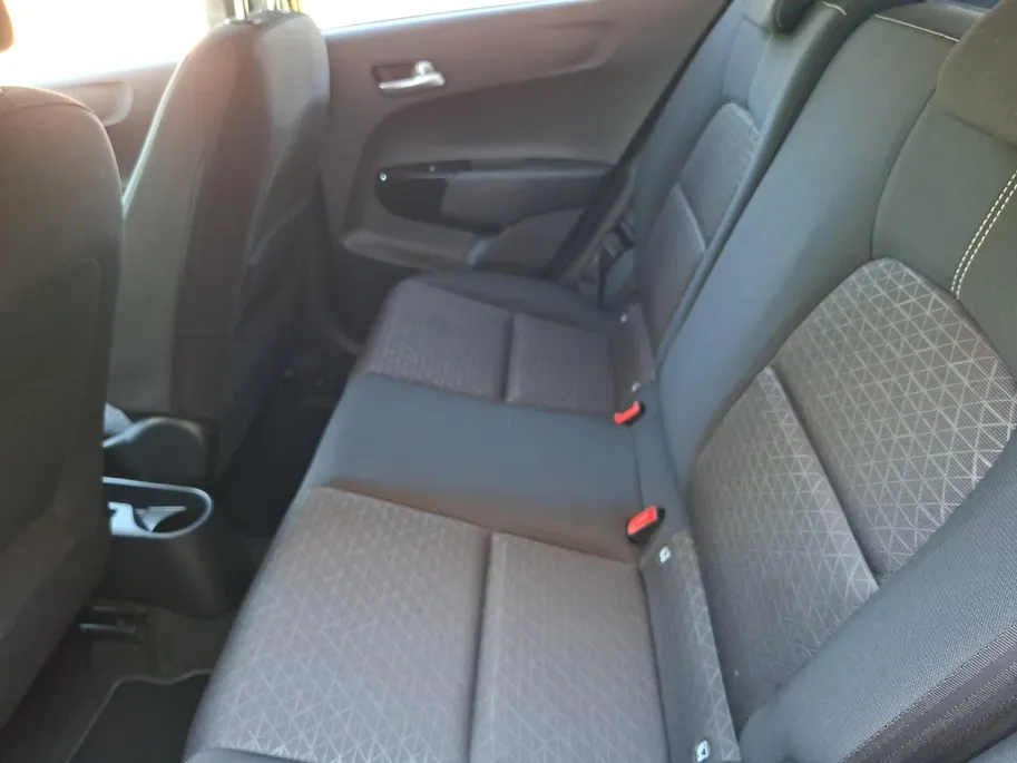 Kia Picanto 1.0 DPi DynamicPlusLine | Lichtmetalen Velgen | Key Less Entry | Privacy Glass | Achteruitrijcamera | Climate Control
