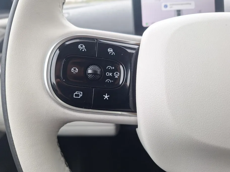 Dongfeng Box Launch Edition 42 kWh | Full Option | 360 Camera | Stoelverwarming & Stoelventilatie | Apple Carplay & Android Auto | Leder | 17'' LMV |