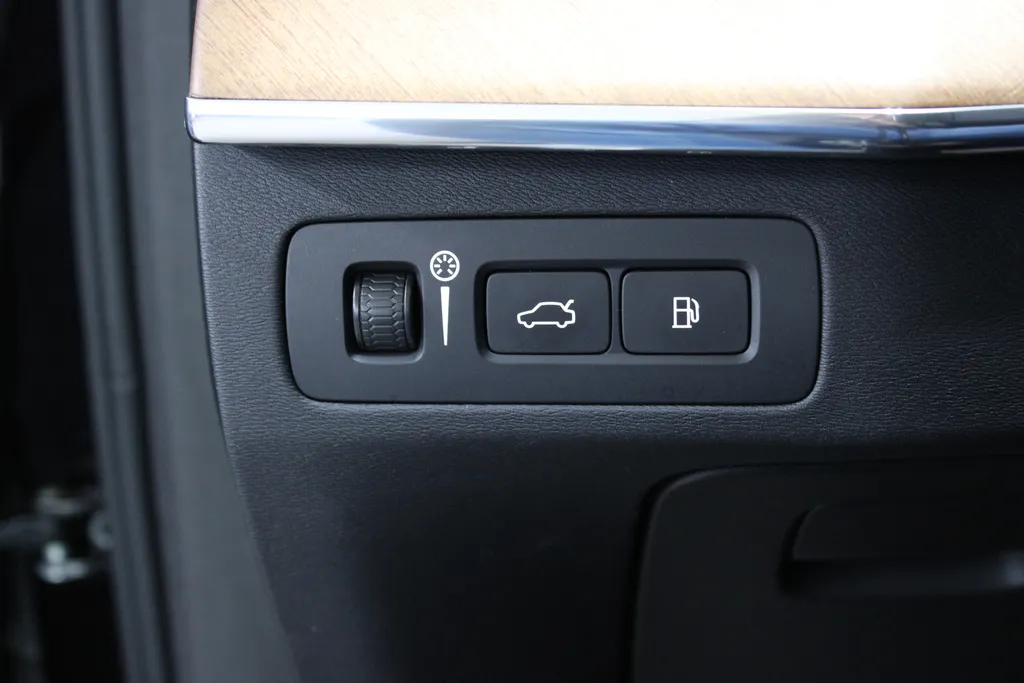 Volvo XC90 2.0 T8 Twin Engine AWD Inscription Intro Edition 7 Persoons / Pano. / H&K | ACC / HUD / 360° Camera / Stoel + Stuurverwarming /