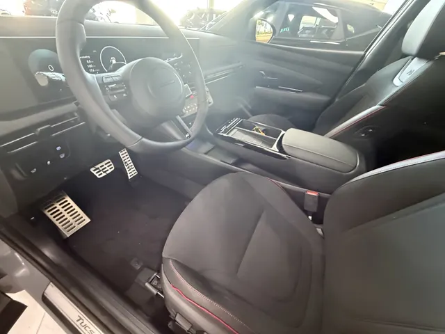 Hyundai Tucson 1.6 T-GDI HEV NL Sky