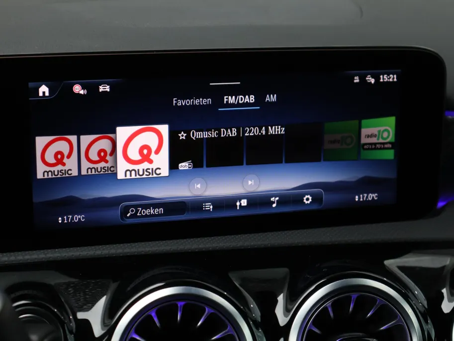Mercedes-Benz A-Klasse 250 e Star Edition Luxury Line l Trekhaak l Keyless l Stoelverwarming