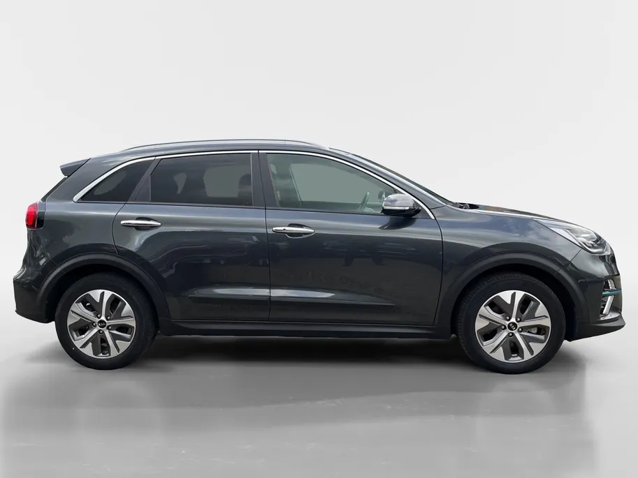 Kia e-Niro DynamicPlusLine 64 kWh | Schuifdak | Keyless entry | Stoelverwarming
