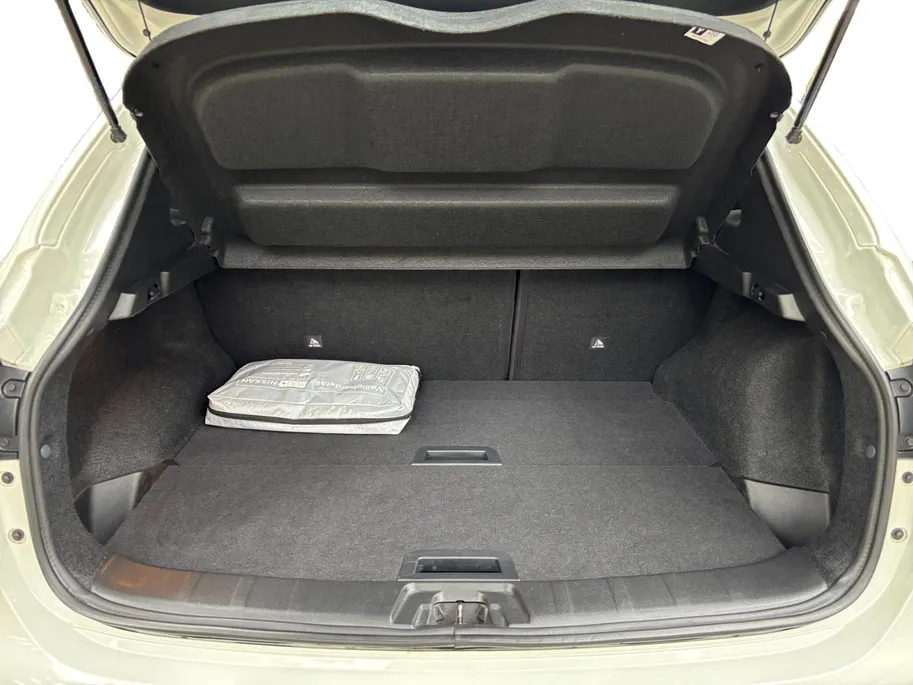 Nissan QASHQAI 1.3 DIG-T Design Edition | Garantie t/m 2031! | Panoramadak | 360 camera | Airco | Navigatie | Cruise control |