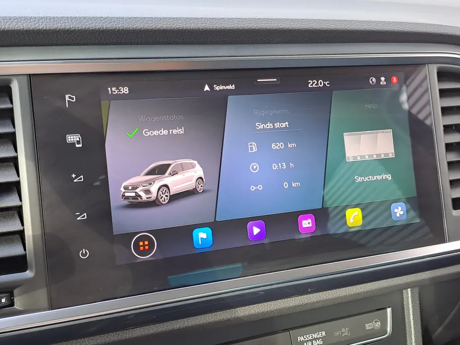 SEAT Ateca 1.5 TSI Style Business Intense | Keyless start | ECC | Navigatie | Camera | Cruise control adaptief | Apple Carplay/Android Auto | 17'' LM