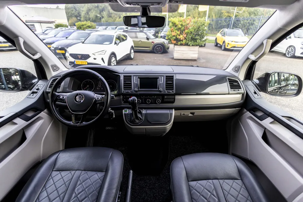 Volkswagen Transporter 2.0 TDI L2H1 DC 4Motion Highline EX.BTW