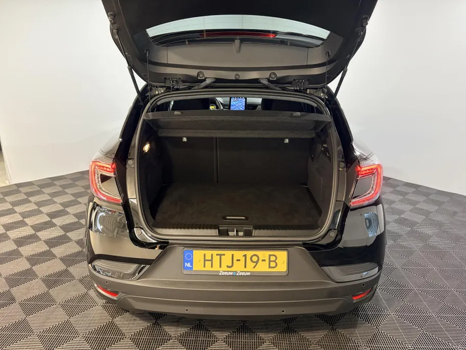 Renault Captur 145PK E-Tech full hybrid techno Automaat | 1ste Eigenaar | Google Built-in | Apple Carplay/Android Auto | Camera | Parkeersensoren | Lichtmetalen Velgen | LED Lampen | Digitale Cockpit | Licht & Regen Sensor | Armsteun |