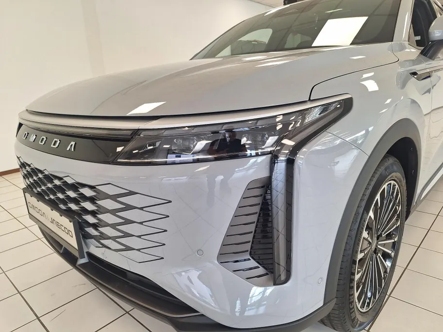 Omoda 9 9 PHEV Premium Panoramadak - 1100KM Bereik
