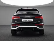 Audi Q5 Sportback 50 TFSIe 299pk S-tronic S edition · Camera · Panoramadak · Apple/Android Car Play · Navigatie · Elek. Achterklep · Stoelverwarming · EXTRA INRUILKORTING ·