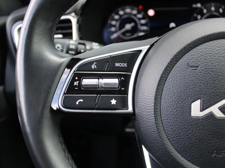 Kia Ceed Sportswagon 1.0 T-GDi DynamicPlusLine | Stoel- & stuurverwarming | Camera | LED | Navi | Elek. achterklep |