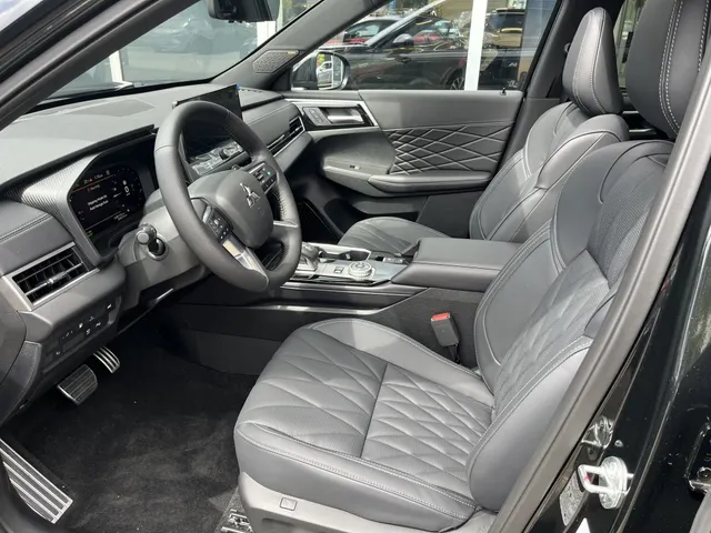 Mitsubishi Outlander 2.4 PHEV Black Edition