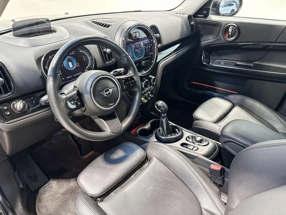 MINI Countryman Cooper SE ALL4 Essence