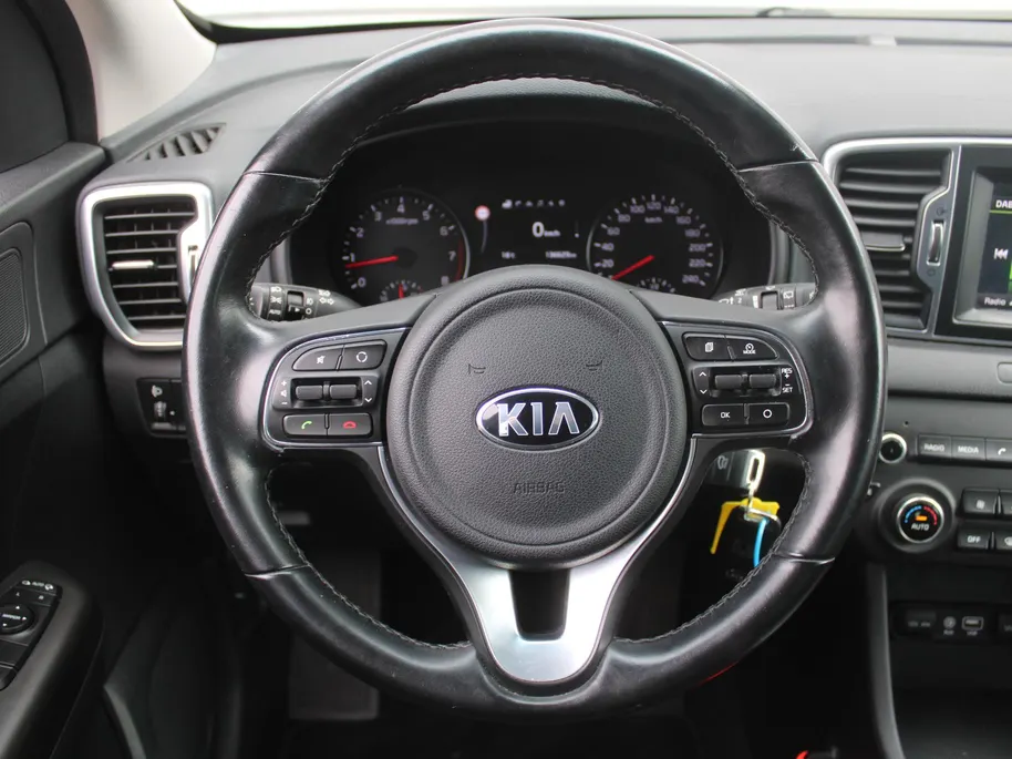 Kia Sportage 1.6 GDI First Edition | Trekhaak | 17' LM | Clima | Cruise | Navi | Camera | Parkeersensor achter |