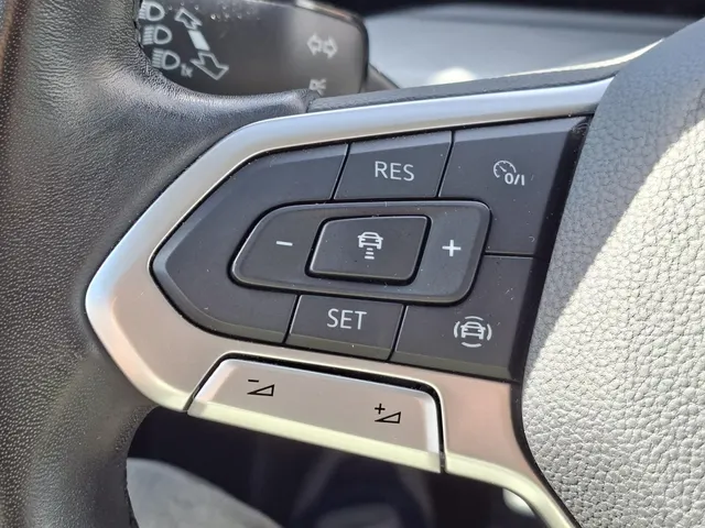 Volkswagen Golf Variant 1.0 TSI Life NL-auto | rijklaarprijs !!