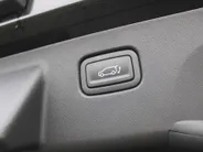 Kia EV5 GT-PlusLine 81.4 kWh | Schuifdak | Stuur-/stoelverwarming + ventilatie | Warmtepomp | 360 Camera | Geheugenstoel | Leer | HUD | LED | 19' LM |