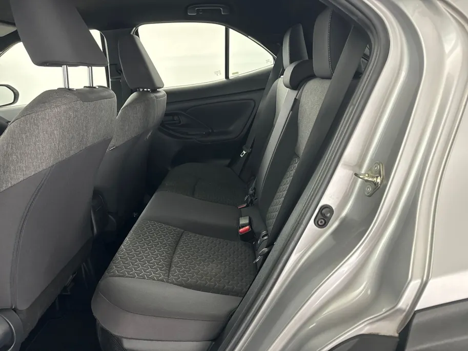 Toyota Yaris Cross 1.5 Hybrid Dynamic | Navigatie | 17'' L.M. Velgen | Adaptieve Cruise Control