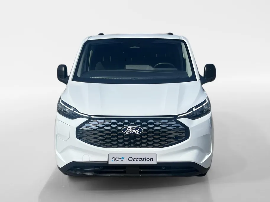 Ford E-Transit Cust. 320 L2H1 Trend 65 kWh Uit voorraad! | 0,99% rente Financial Lease | Driver Assistance Pack Premium | Trekhaak