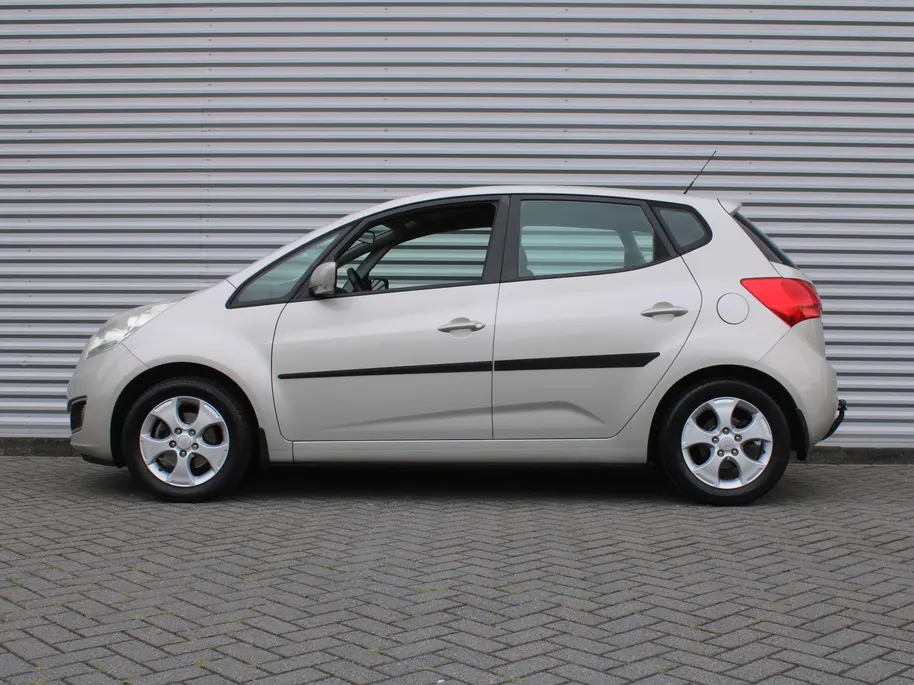 Kia Venga 1.4 CVVT X-ecutive | Trekhaak | 16' LM | Clima | Cruise | Navi | Parkeersensor achter |