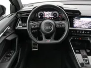 Audi A3 Sportback 35 TFSI 150pk S-tronic S edition · Apple/Android Car Play · Navigatie · Elek. Achterklep · P-Sensoren · Cruise Control · Zwart Optiek · 19'' Inch ·