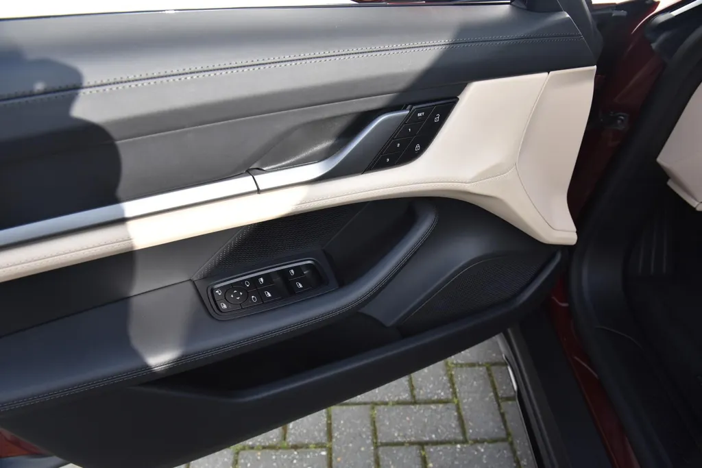 Porsche Taycan Cross Turismo 4 93 kWh