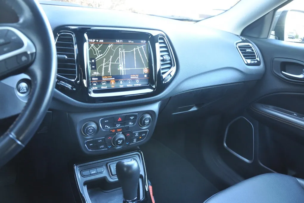 Jeep Compass 1.3T Limited