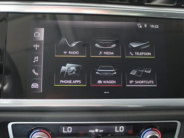Audi Q3 35 TFSI Business Edition Android auto /  Apple Carplay | Climate Control | Cruise Control | Stoelverwarming